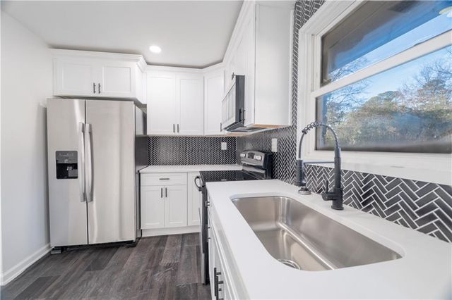 3220 Convair Lane, Decatur, GA 30032