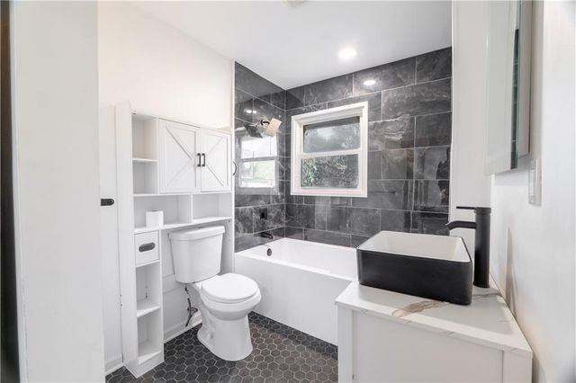 3220 Convair Lane, Decatur, GA 30032