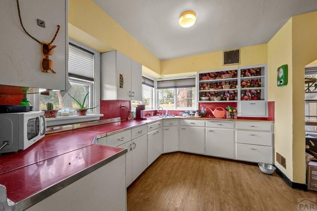 483 Westwood Ln, Pueblo, CO 81005