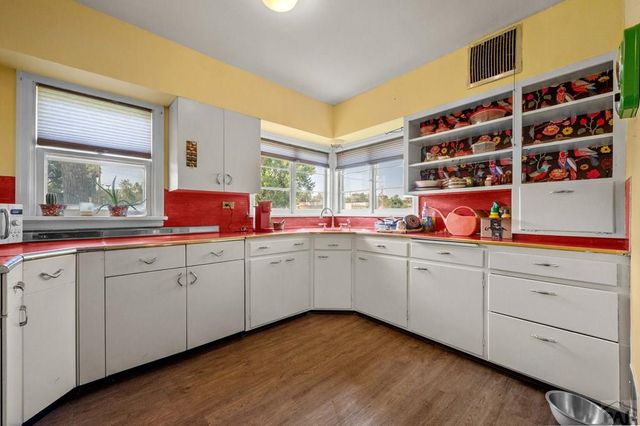 483 Westwood Ln, Pueblo, CO 81005