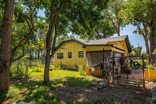 483 Westwood Ln, Pueblo, CO 81005