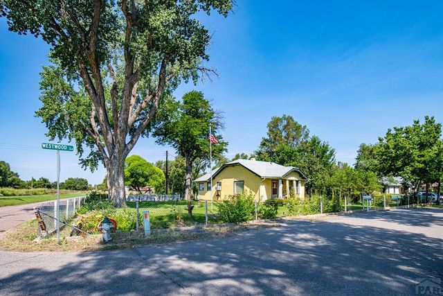 483 Westwood Ln, Pueblo, CO 81005