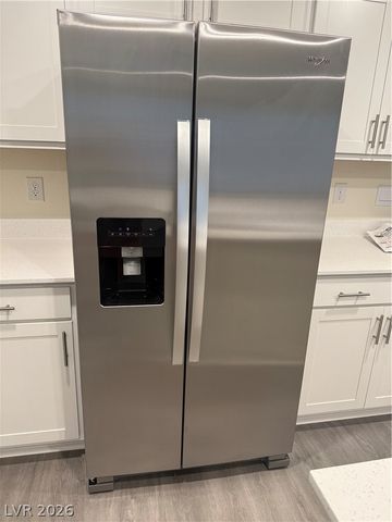 10419 Luna Mezzo Street, Las Vegas, NV 89141