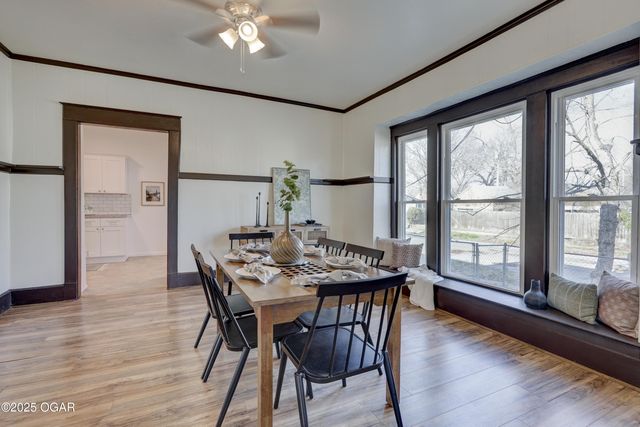 1402 S Sergeant Avenue, Joplin, MO 64801