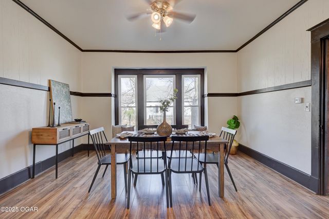 1402 S Sergeant Avenue, Joplin, MO 64801