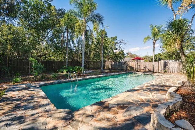 520 CAMELIA LANE, Deland, FL 32724