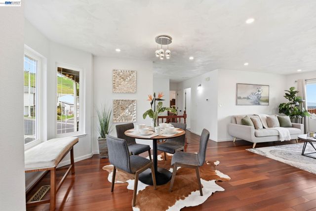 352 Monte Carlo Ave, Union City, CA 94587