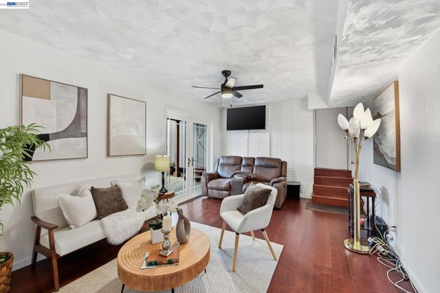 352 Monte Carlo Ave, Union City, CA 94587