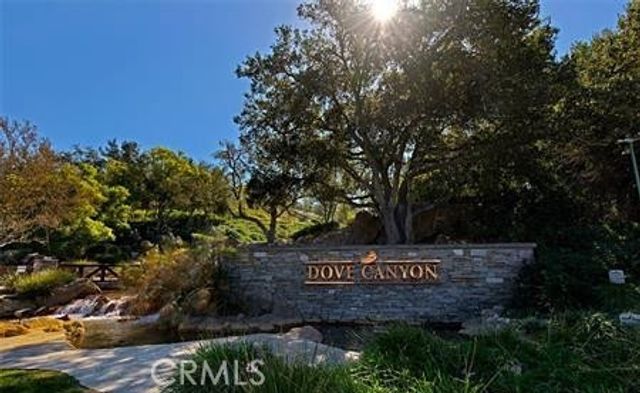 4 Saint Annes, Trabuco Canyon, CA 92679