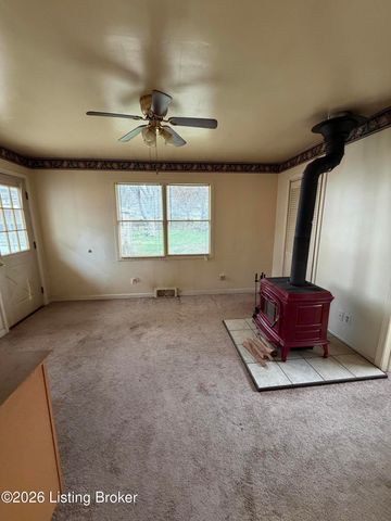 4923 Bluebird Ave, Lynnview, KY 40213