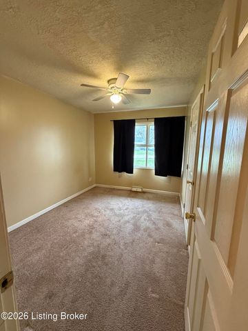 4923 Bluebird Ave, Lynnview, KY 40213