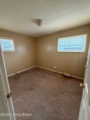 4923 Bluebird Ave, Lynnview, KY 40213