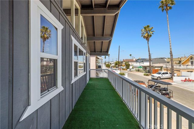 348 Santa Monica Drive, Oxnard, CA 93035