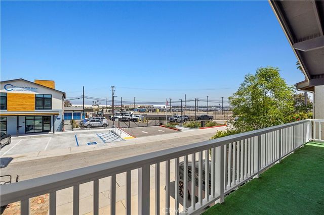 348 Santa Monica Drive, Oxnard, CA 93035