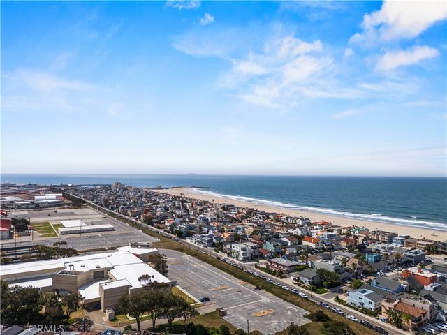 348 Santa Monica Drive, Oxnard, CA 93035