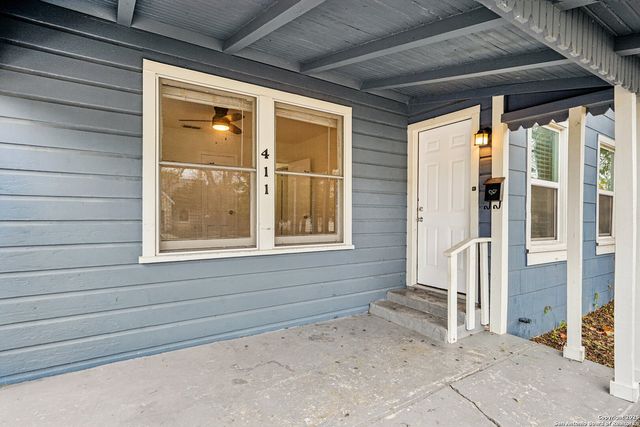 411 W Water St, Kerrville, TX 78028