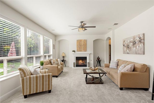 1609 Testarossa Way, Roseville, CA 95747