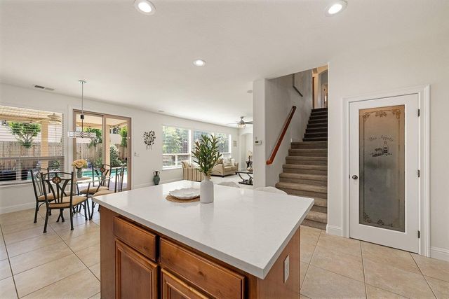 1609 Testarossa Way, Roseville, CA 95747