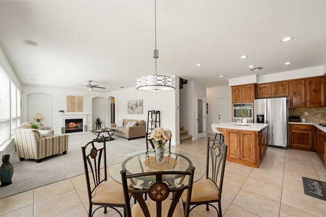 1609 Testarossa Way, Roseville, CA 95747