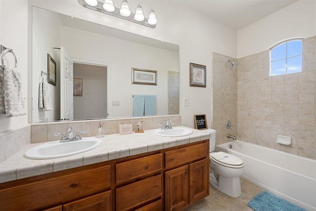 1609 Testarossa Way, Roseville, CA 95747
