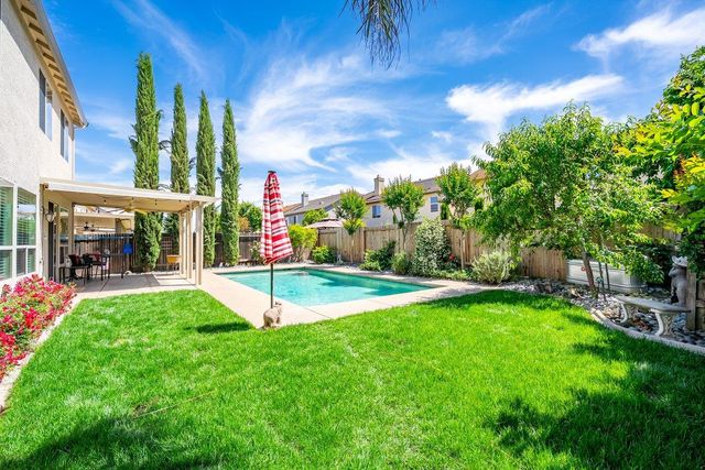 1609 Testarossa Way, Roseville, CA 95747