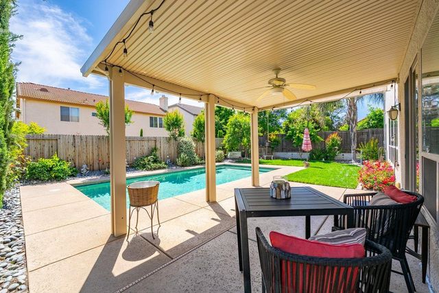1609 Testarossa Way, Roseville, CA 95747