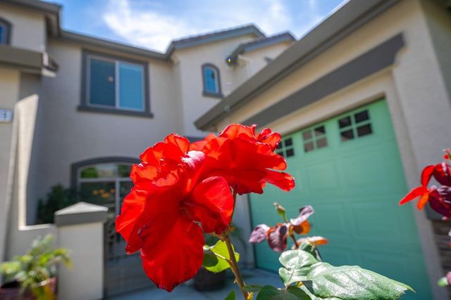 1609 Testarossa Way, Roseville, CA 95747