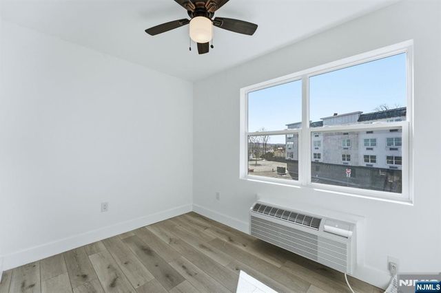 95 Shepherds Lane B307, Totowa, NJ 07512