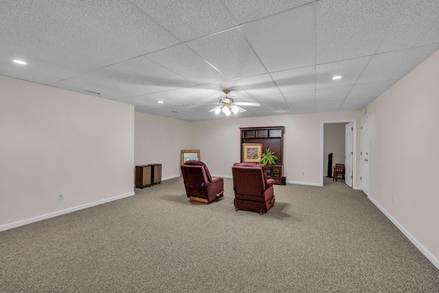 1096 Harbor Landing Drive, Soddy Daisy, TN 37379