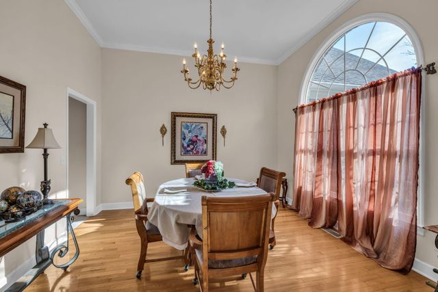 1096 Harbor Landing Drive, Soddy Daisy, TN 37379