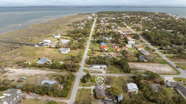 458 Bayview Drive, Harkers Island, NC 28531