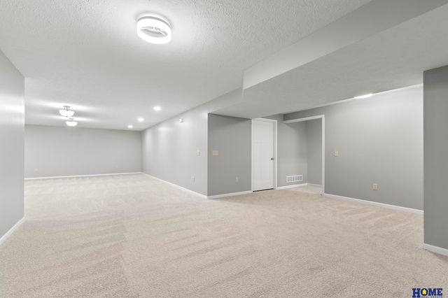 920 Dundee Court, Crete, NE 68333