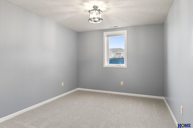 920 Dundee Court, Crete, NE 68333