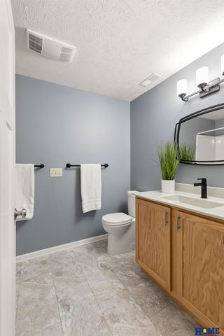 920 Dundee Court, Crete, NE 68333