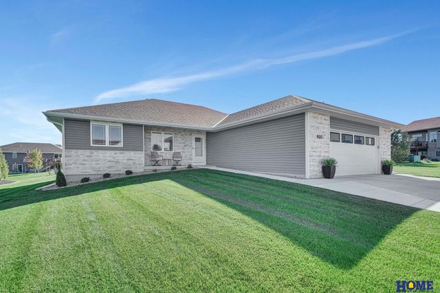 920 Dundee Court, Crete, NE 68333