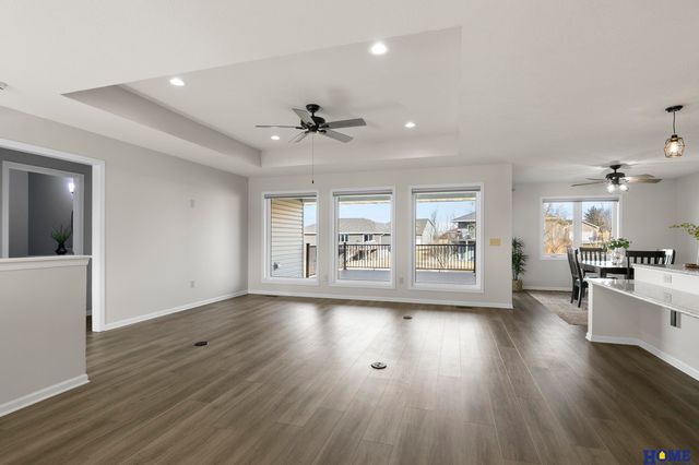 920 Dundee Court, Crete, NE 68333