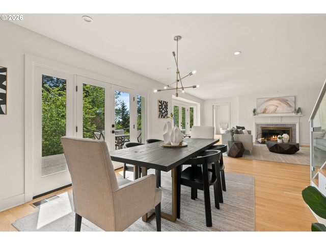 5000 Sw HEWETT Blvd, Portland, OR 97221