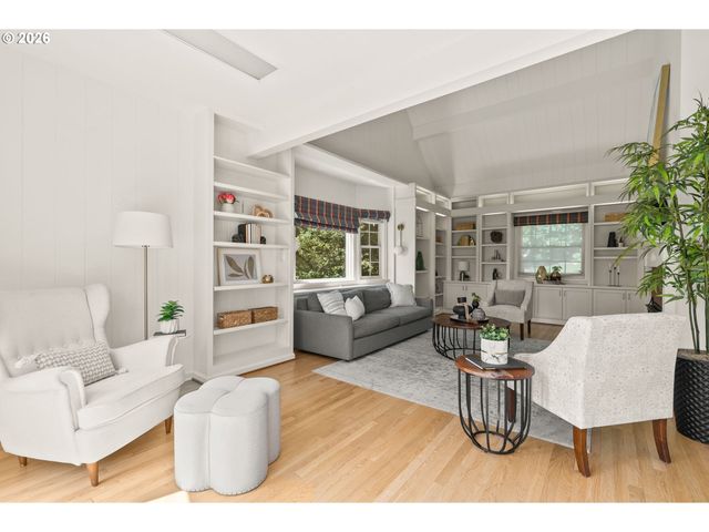 5000 Sw HEWETT Blvd, Portland, OR 97221