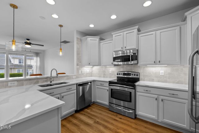 10122 Glen Autumn Road, Raleigh, NC 27617