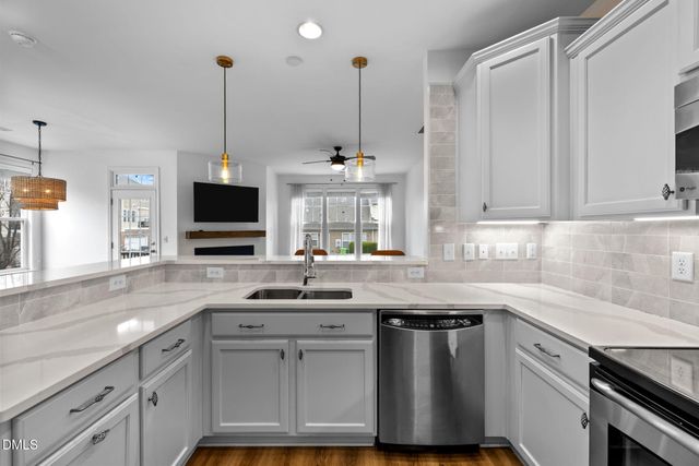 10122 Glen Autumn Road, Raleigh, NC 27617