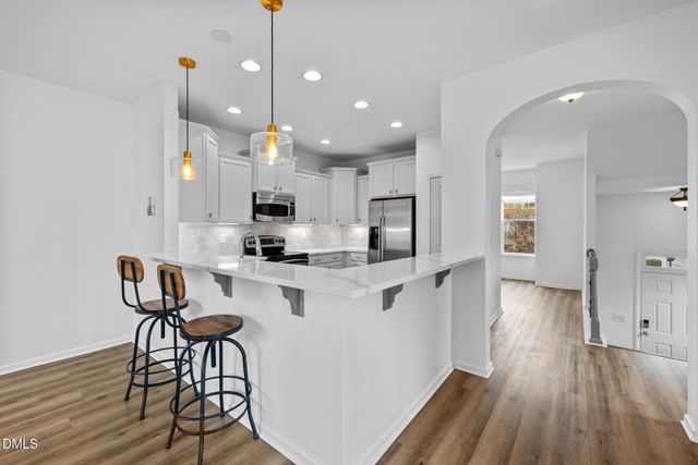 10122 Glen Autumn Road, Raleigh, NC 27617