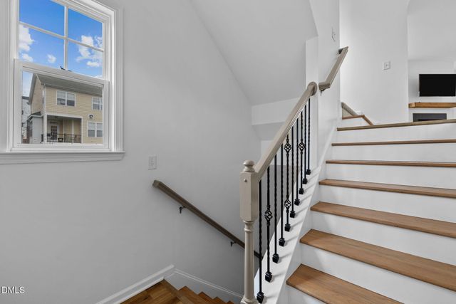 10122 Glen Autumn Road, Raleigh, NC 27617