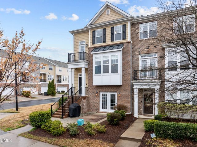 10122 Glen Autumn Road, Raleigh, NC 27617