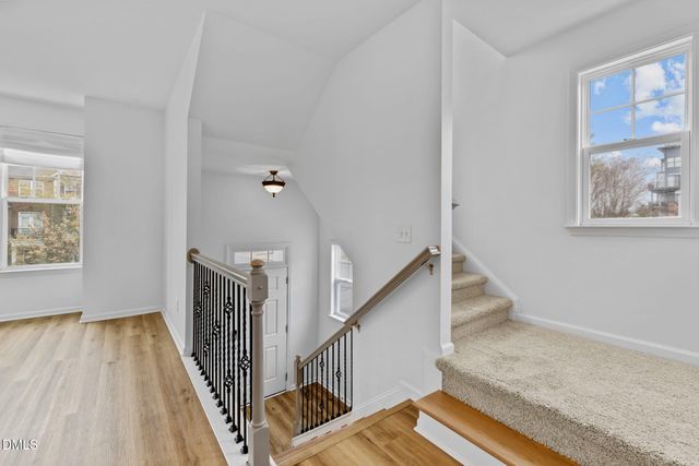 10122 Glen Autumn Road, Raleigh, NC 27617