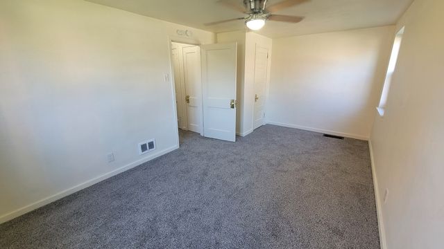 1110 Overland Ave, Duquesne, PA 15110