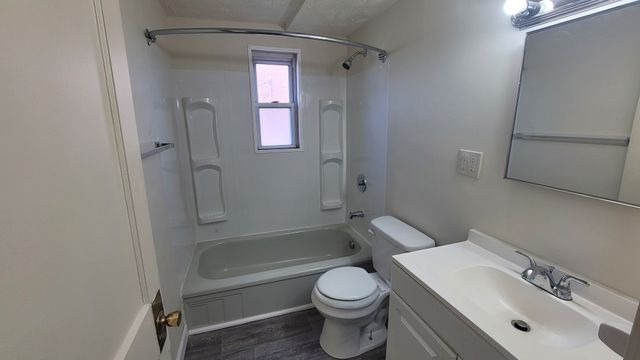 1110 Overland Ave, Duquesne, PA 15110