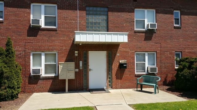 1110 Overland Ave, Duquesne, PA 15110