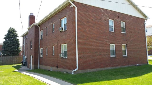 1110 Overland Ave, Duquesne, PA 15110