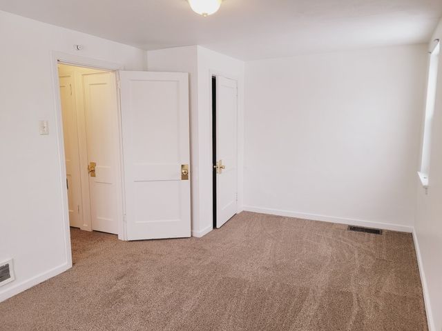 1110 Overland Ave, Duquesne, PA 15110