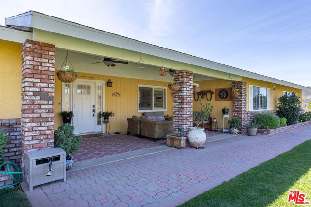 2952 GOLDEN SPUR Road, Acton, CA 93510